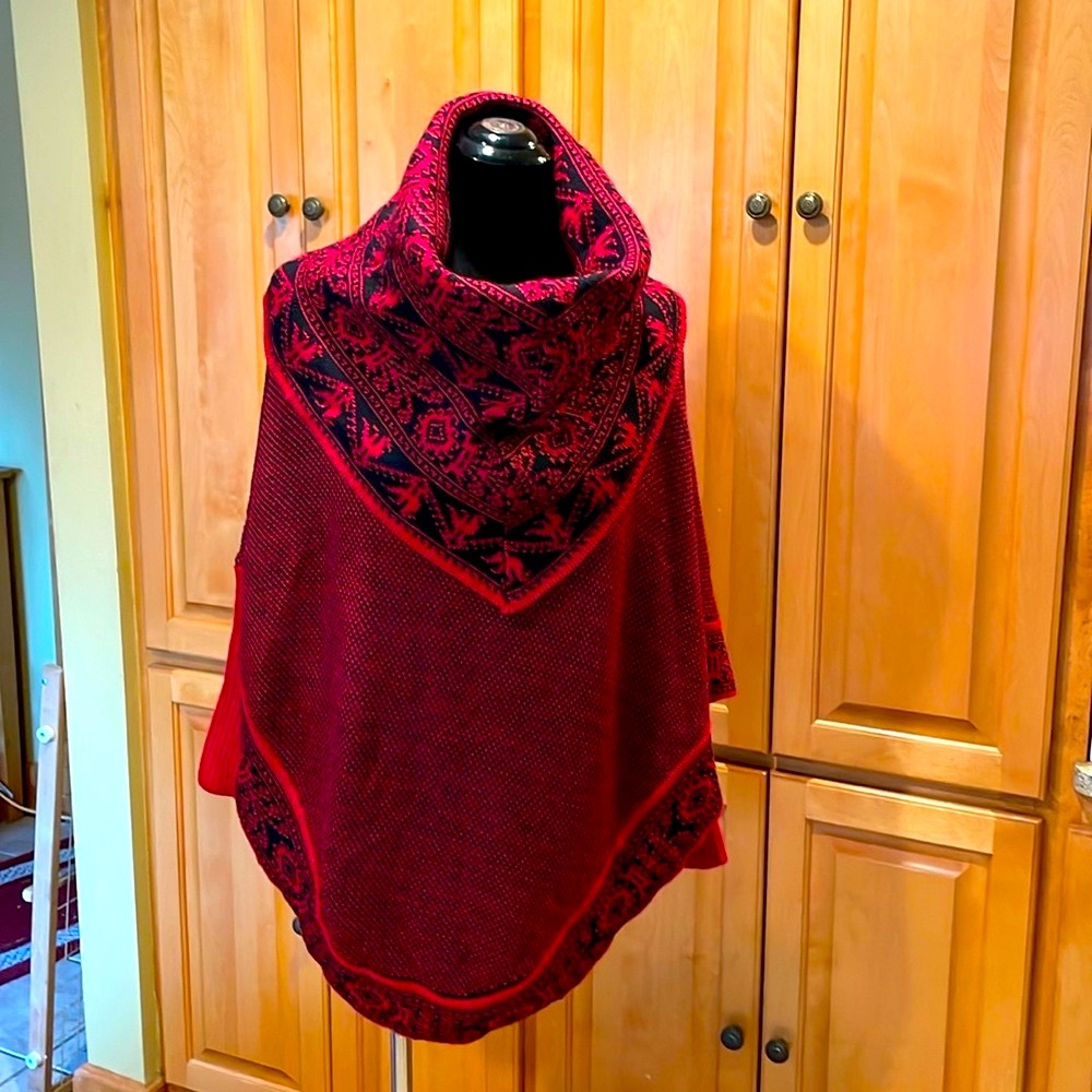 Fabulous Jahuari Collection Alpaca Fair Isle Brand Poncho Sweater